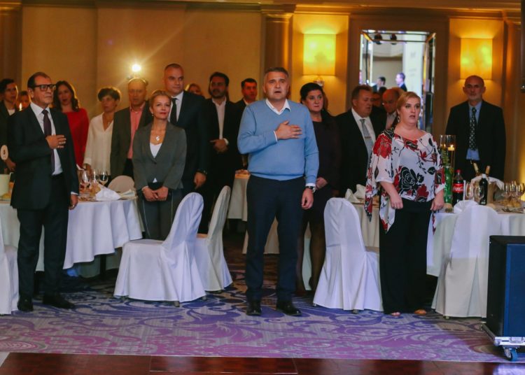 Humanitarna udruga “Fra Mladen Hrkać”: Večer povratnika