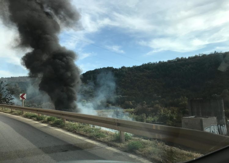 Požar kod pročistača na širokobriješkoj zaobilaznici