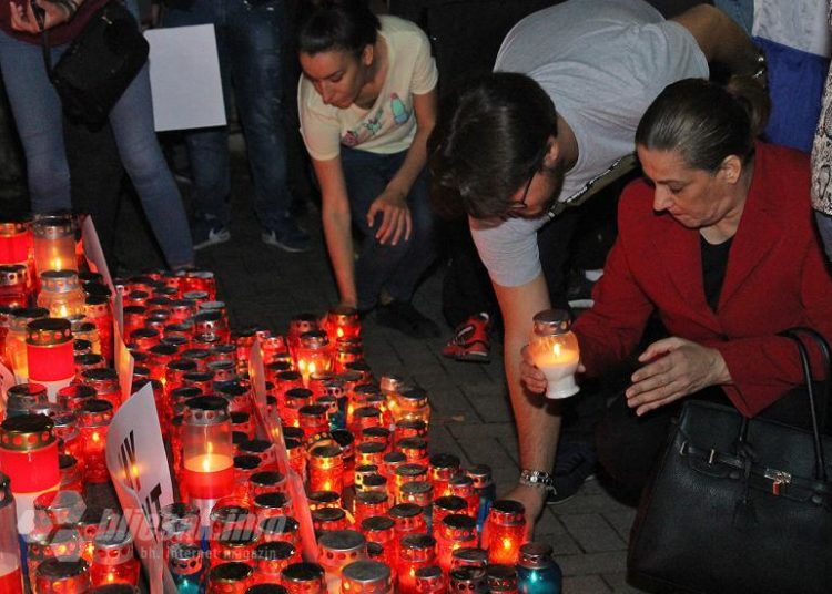 Na prosvjed protiv Komšića u Mostaru došlo 10.000 Hrvata