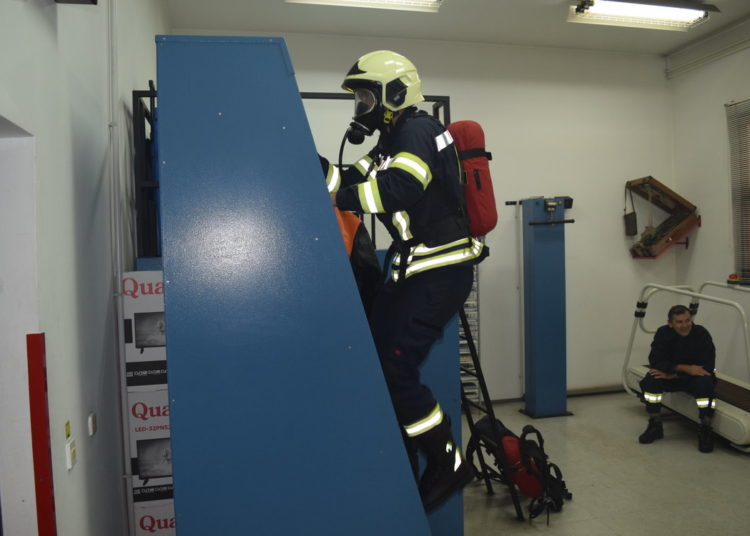 Zapovjednici vatrogasnih postrojbi i civilne zaštite ŽZH boravili u radnoj posjeti u Zagrebu