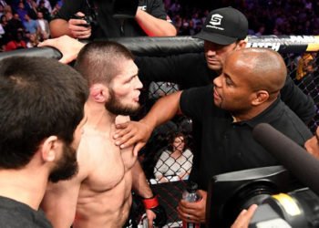 Cormier poručio Khabibu: “Ne razmišljaj o tome, dobit ćeš batine”