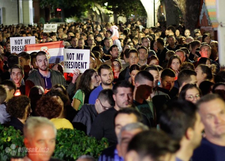 Na prosvjed protiv Komšića u Mostaru došlo 10.000 Hrvata