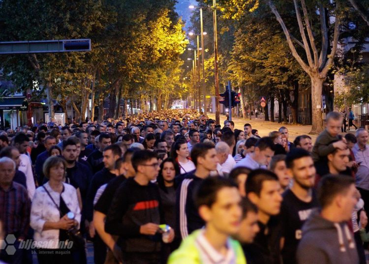 Na prosvjed protiv Komšića u Mostaru došlo 10.000 Hrvata