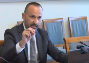 Zekanović: Hrvatske granice od migranata treba braniti i vojskom
