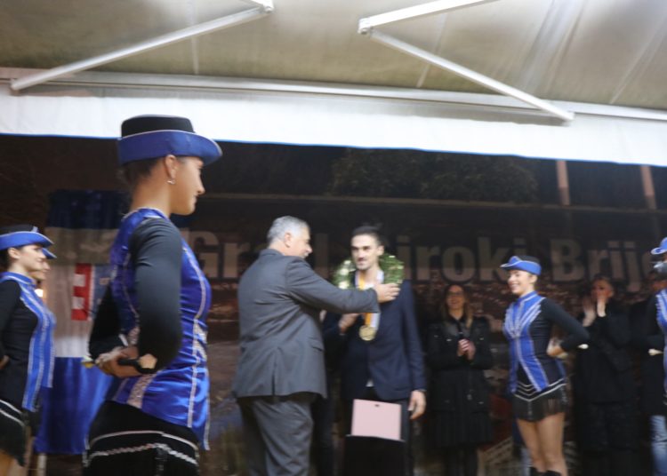 Široki Brijeg dočekao svjetskog prvaka – Ivana Kvesića