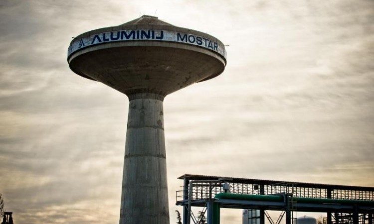 Aluminij preživio “crni petak”, budućnost i dalje neizvjesna