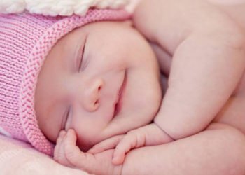 Bebe se doista smiju, to nije samo refleks, kažu stručnjaci