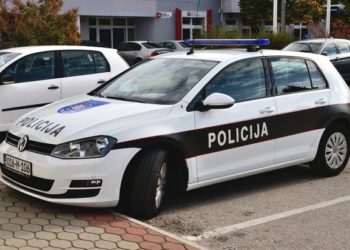 Grude: Raznijeli bankomat kod Namexa pa pucali prema vlasniku objekta