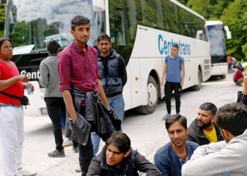 Oko 100 migranata iz Bihaća vraćeni u Sarajevo