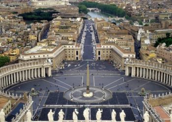 Vatikan odlučio: Mijenja se molitva Očenaša