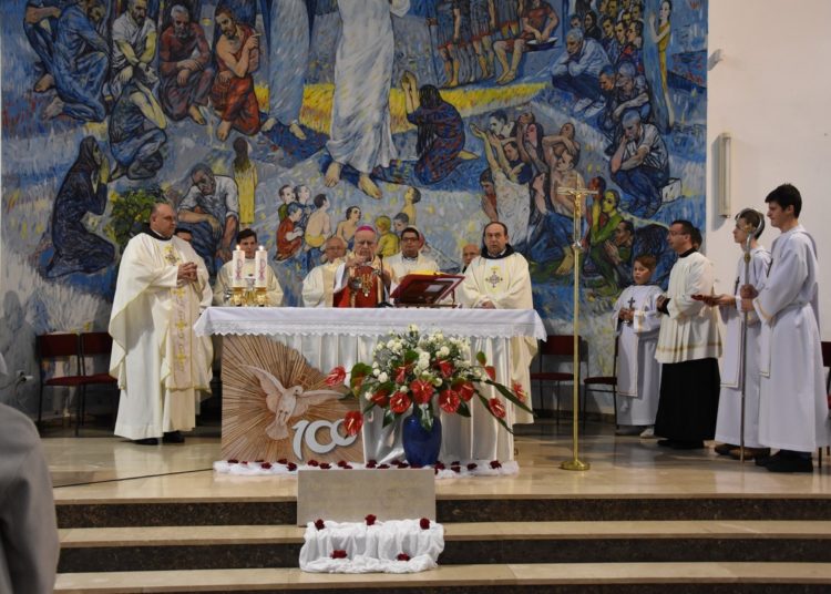 FOTO: Položen kamen temeljac za novu crkvu u Čitluku