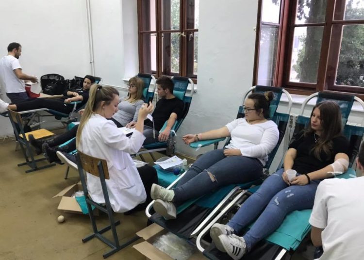 Učenici Srednje strukovne škole Široki Brijeg darivali krv