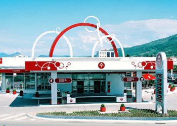 U Hrvatskoj novo pojeftinjenje goriva