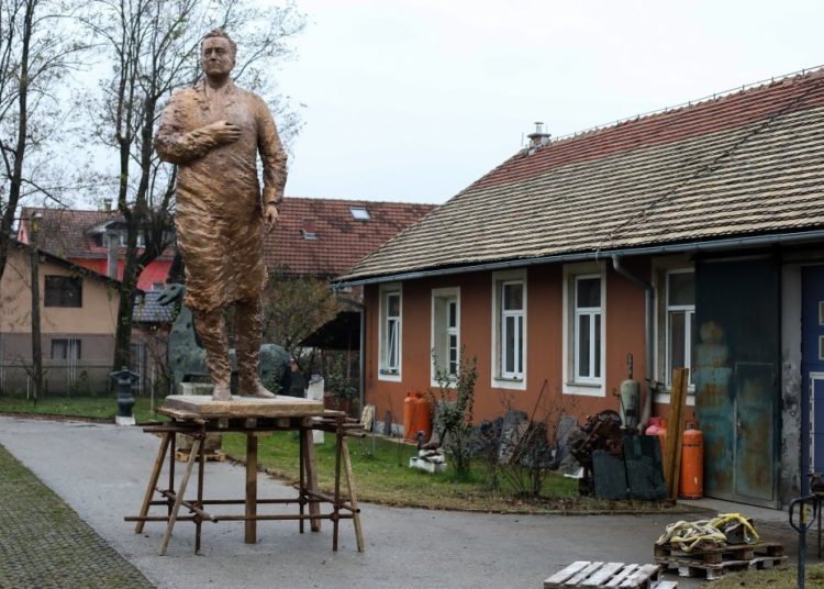 Predstavljen Tuđmanov spomenik u Zagrebu (FOTO)