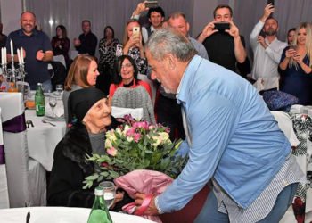 Stogodišnjakinja rođena u Širokom Brijegu rođendan proslavila s Bandićem i obitelji