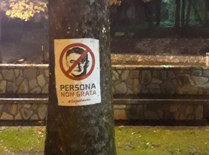 Široki Brijeg oblijepljen plakatima protiv Željka Komšića