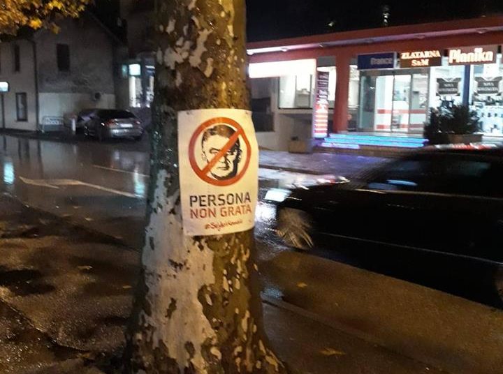 Široki Brijeg oblijepljen plakatima protiv Željka Komšića