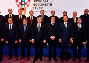 VELIKI POTRES U HRV. NOGOMETNOM SAVEZU: KORAK DO ŠUKEROVE SMJENE? Svetini poslao kurtoaznu čestitku pokušavajući u zadnji tren preokrenuti sudbinu