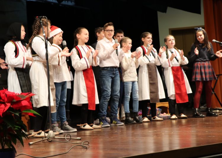 Održana Božićna priredba malih folkloraša!