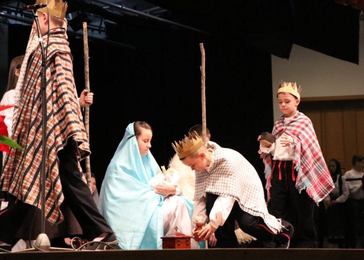 Održana Božićna priredba malih folkloraša!