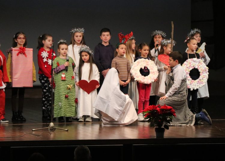 Održana Božićna priredba malih folkloraša!