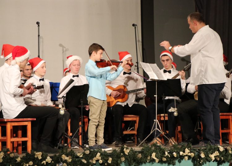 Božićni koncert Glazbene škole Široki Brijeg
