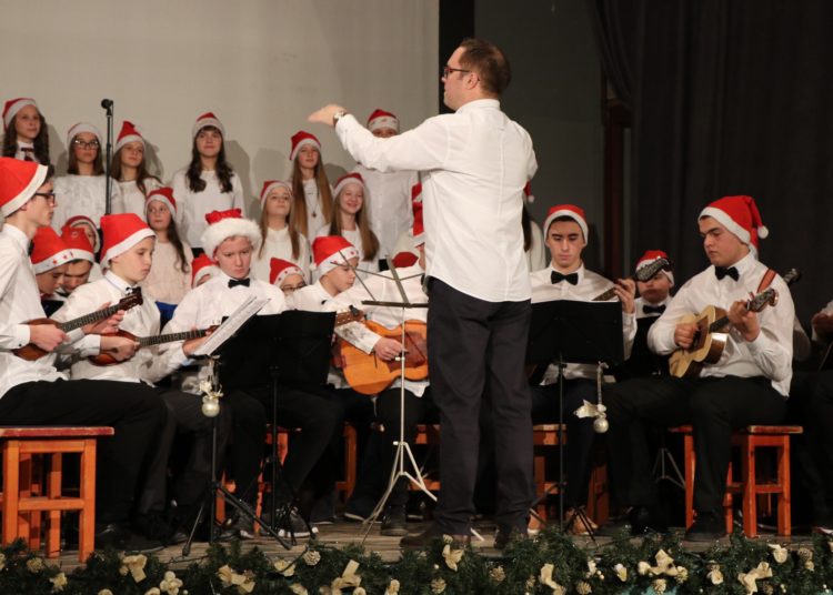 Božićni koncert Glazbene škole Široki Brijeg