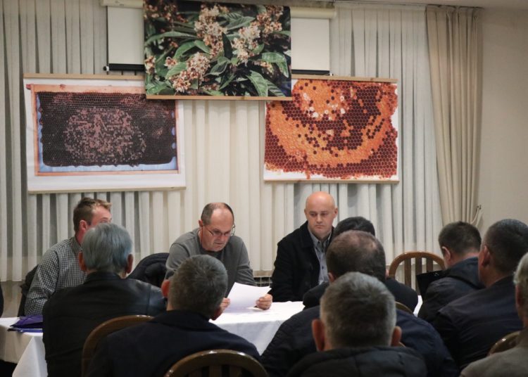 Široki Brijeg: Održana skupština udruge pčelara „Vrisak“