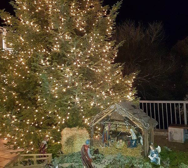 Postavljene božićne jaslice u središtu Širokog Brijega