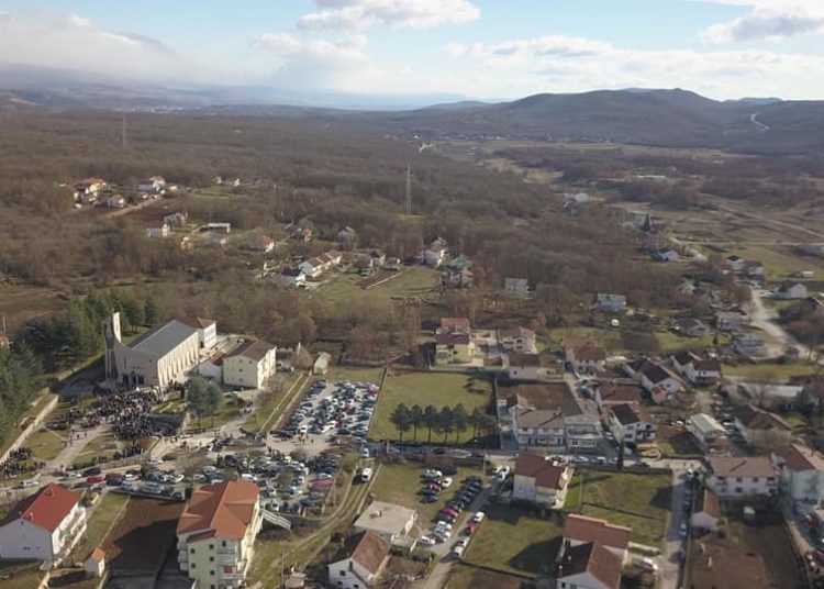 Prekrasne fotografije kočerinske crkve za Božić
