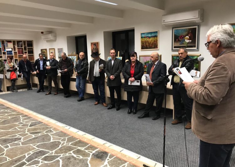 U Širokom Brijegu otvorena samostalna izložba slika Zdravka Rogića