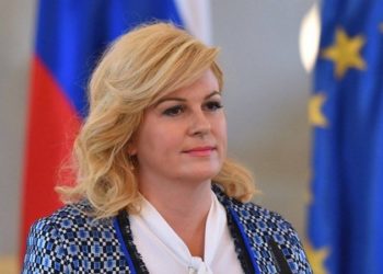 Grabar Kitarović razriješila Radeljića i Mihelina. Mirjanu Hrgu imenovala za savjetnicu