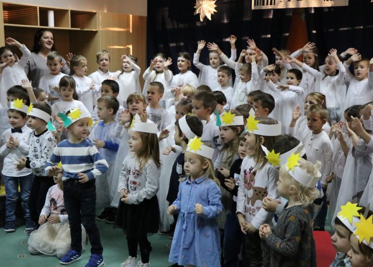 U DV „Trnoružica“ održan Božićni koncert