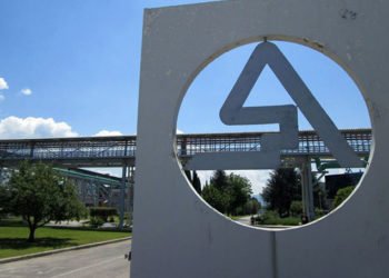 Vlada: Reprogramirati dug Aluminija na 15 godina