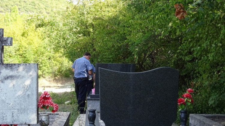 Mostar: Tko je podmetnuo bombu na groblju?