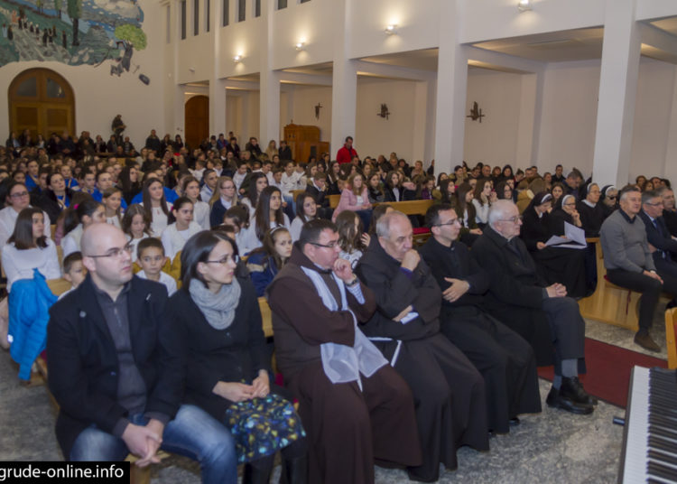 Održan 14. Božićni koncert zborova iz općine Grude