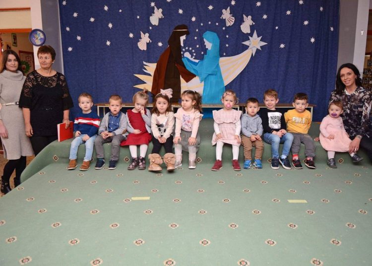 Široki Brijeg: Božićna priredba u Dječjem vrtiću „Trnoružica“ – Zorićevina