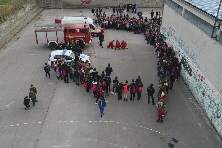 CZ ŽZH: Završena edukacija učenika i (ne)nastavnog osoblja u svim osnovnim školama u ŽZH