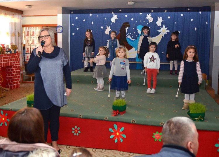 Široki Brijeg: Božićna priredba u Dječjem vrtiću „Trnoružica“ – Zorićevina