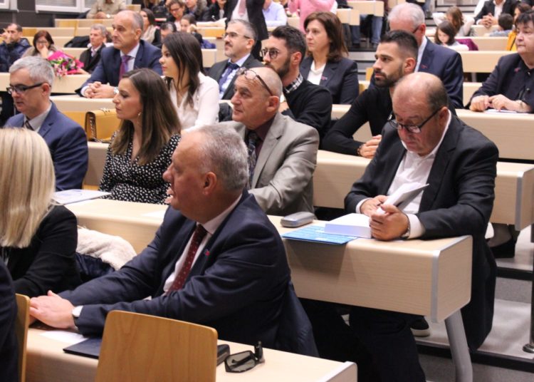 Sveučilište u Mostaru bogatije za 25 doktora znanosti
