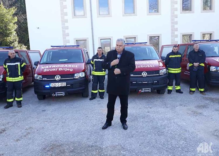 Vatrogasci iz ŽZH dobili četiri specijalizirana vozila od Vlade ŽZH