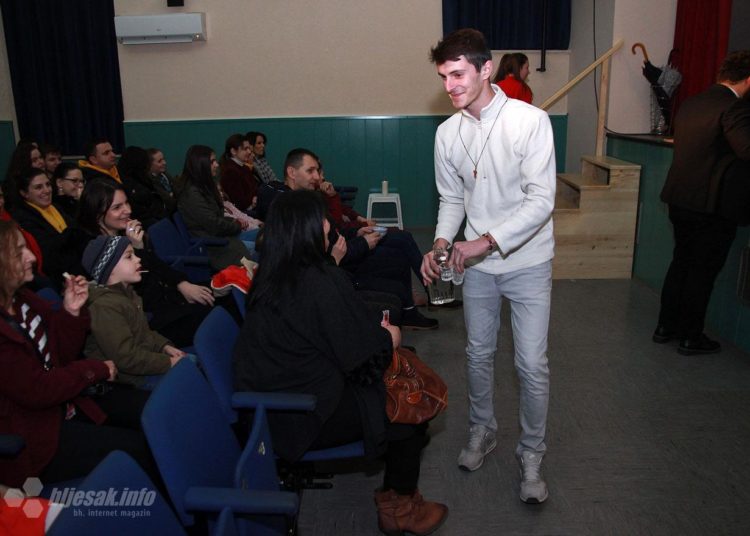 Široki Brijeg: Framaši drugi put u tjedan dana napunili kino i oduševili publiku