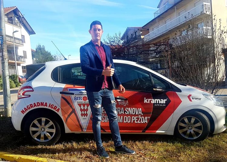 Široki Brijeg: Tihomir Miličević preuuzeo automobil