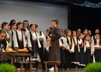 Široki Brijeg: U nedjelju Božićna priredba malih folkoraša