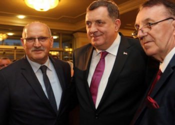 Zagreb smijenio Del Vechia