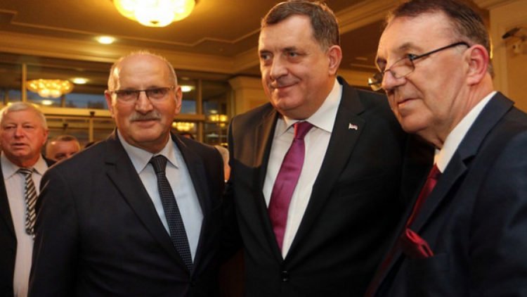 Zagreb smijenio Del Vechia