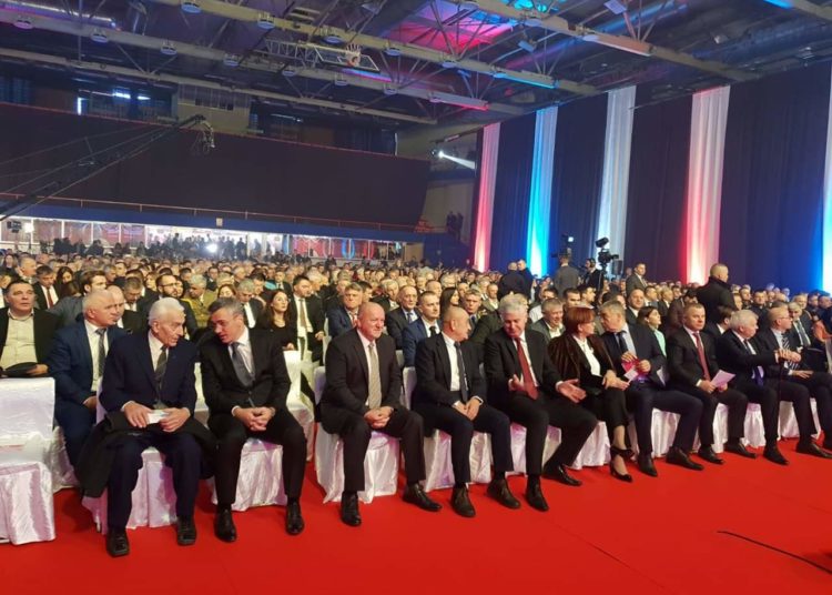 Čović s izaslanstvom HDZ BiH nazočio Danu Republike Srpske