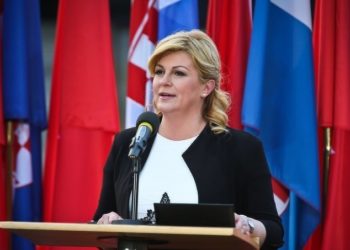 Grabar-Kitarović: Spremni smo pomoći BiH da postane članica EU i NATO-a