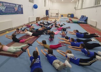 Hrvatski cheerleading klub Široki na mini pripremama u Zenici