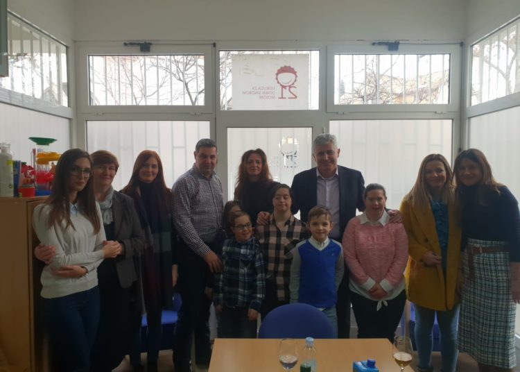 Čović posjetio Udrugu Vedri osmijeh, Rehabilitacijski centar Sveta obitelj te Udrugu za down sindrom u Mostaru